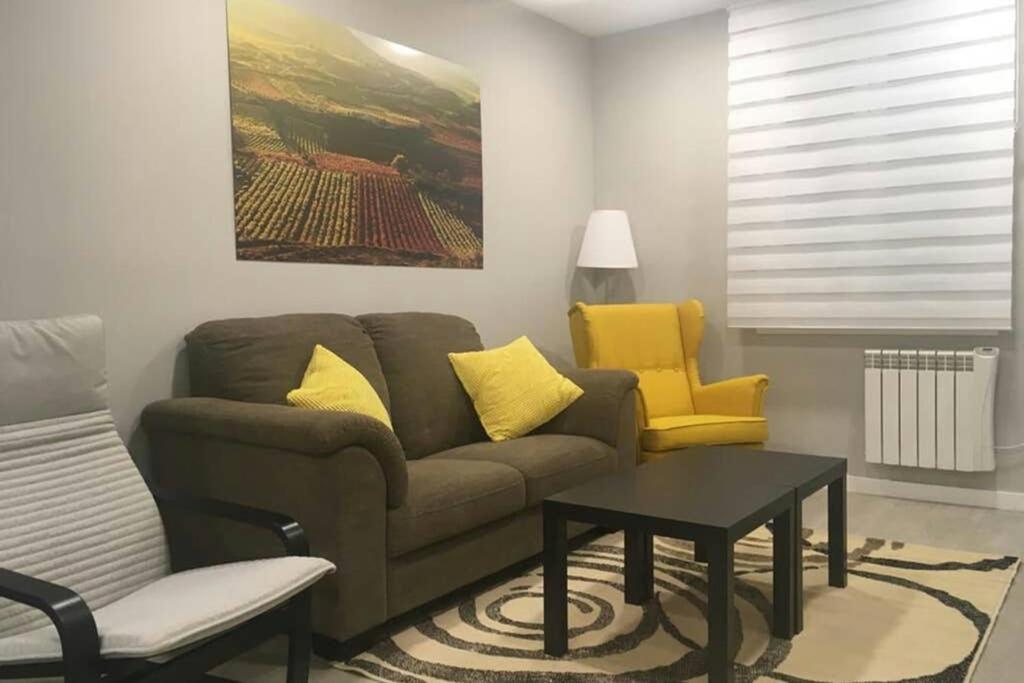 Apart A 5 Min De Laurel Coqueto Y En Pleno Centro Vivienda De Uso Turistico لوغرونيو المظهر الخارجي الصورة
